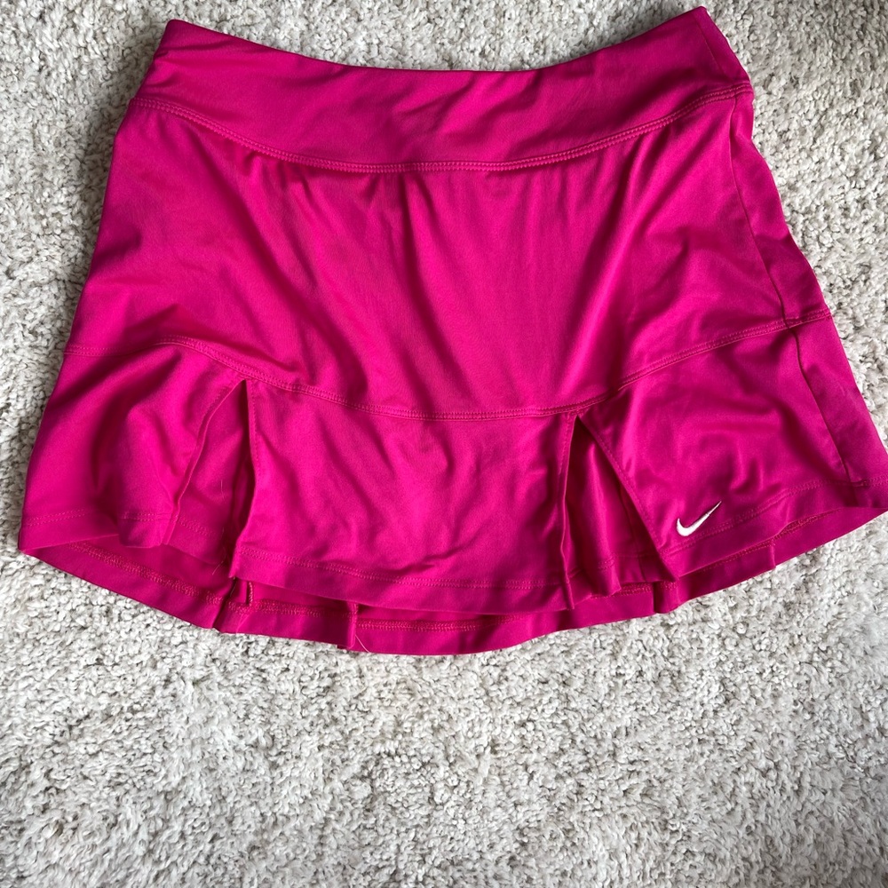 Nike Fuchsia tennis skort